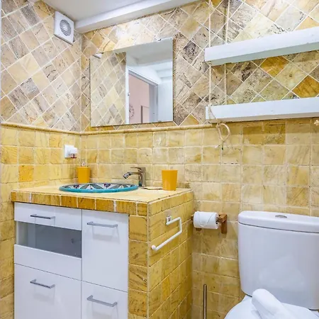 Comfy Away - Estudio En Patio De Vecinos En Setas Siviglia